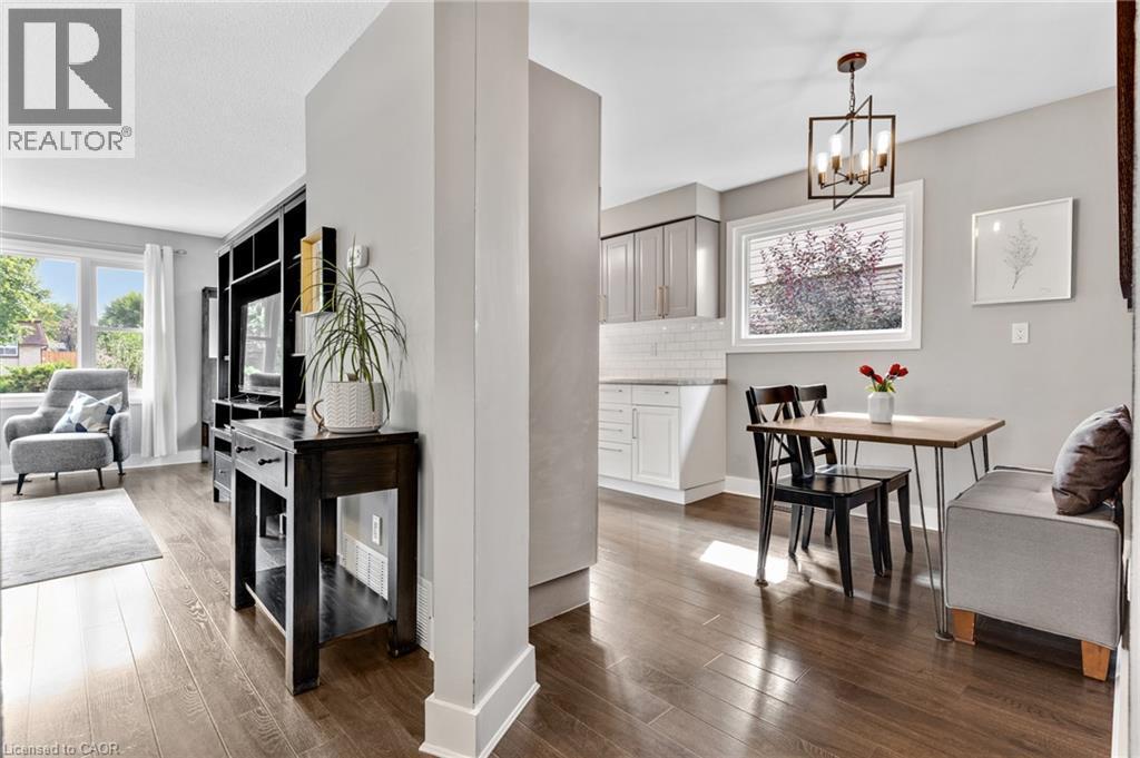 18 Bismark Drive, Cambridge, ON