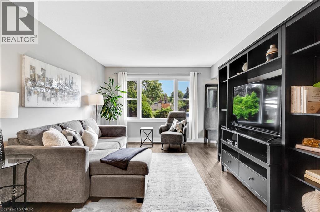 18 Bismark Drive, Cambridge, ON