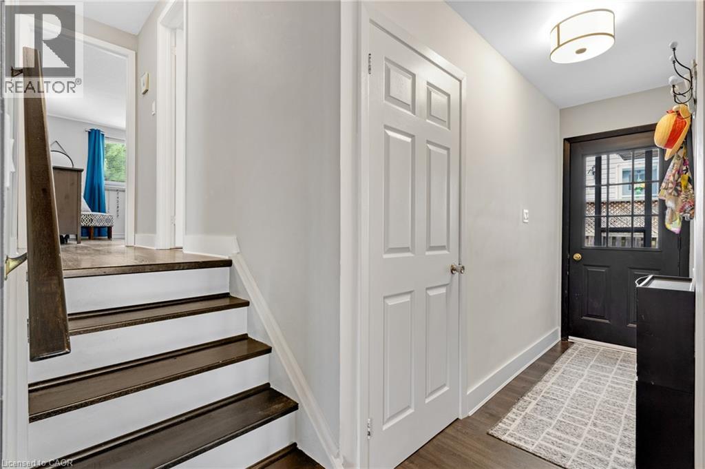 18 Bismark Drive, Cambridge, ON