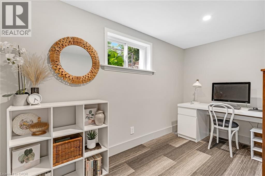 18 Bismark Drive, Cambridge, ON