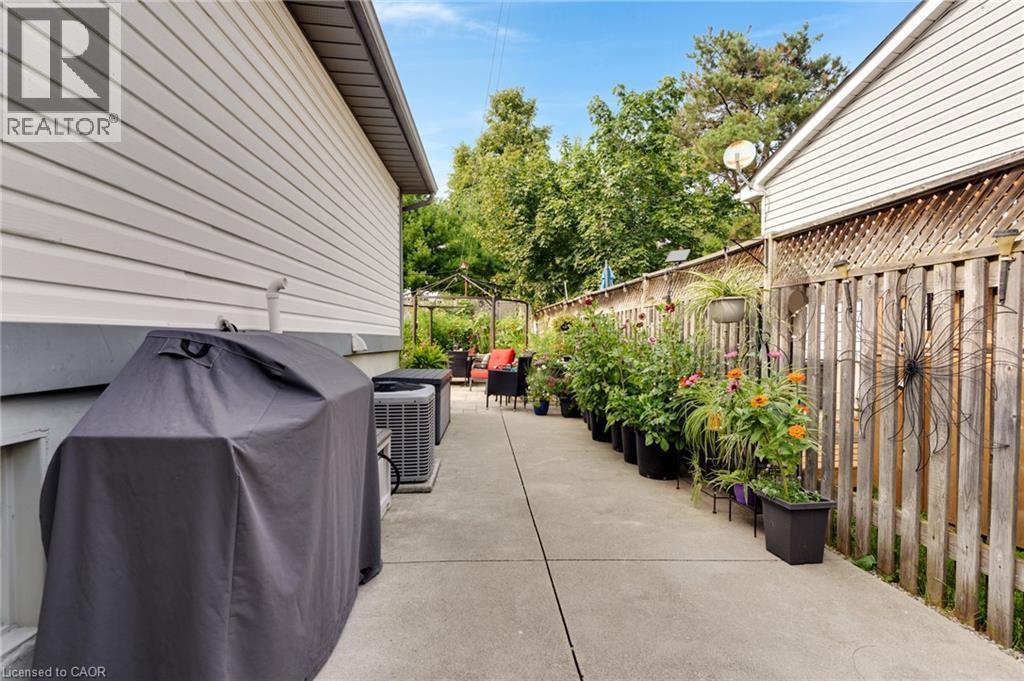 18 Bismark Drive, Cambridge, ON