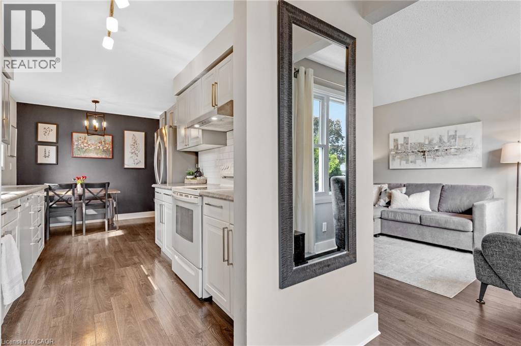 18 Bismark Drive, Cambridge, ON