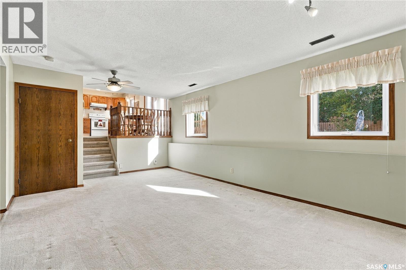 518 Bronson Crescent, Saskatoon, SK