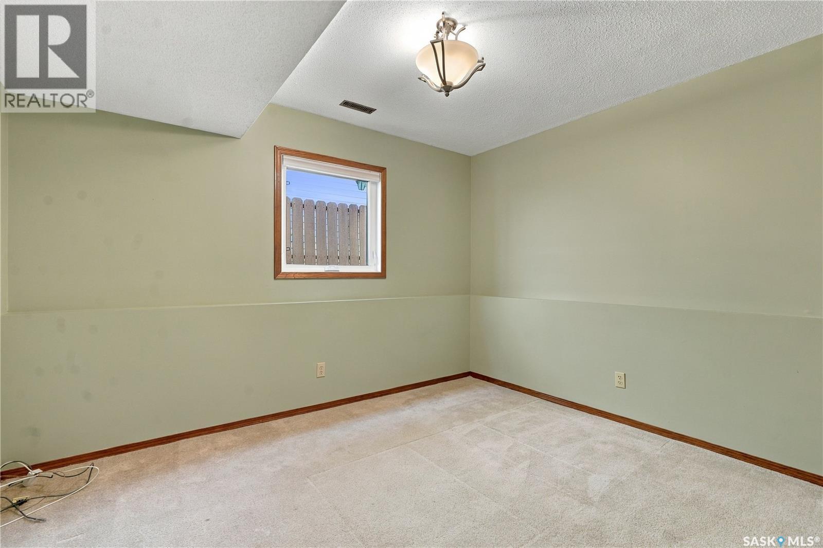 518 Bronson Crescent, Saskatoon, SK