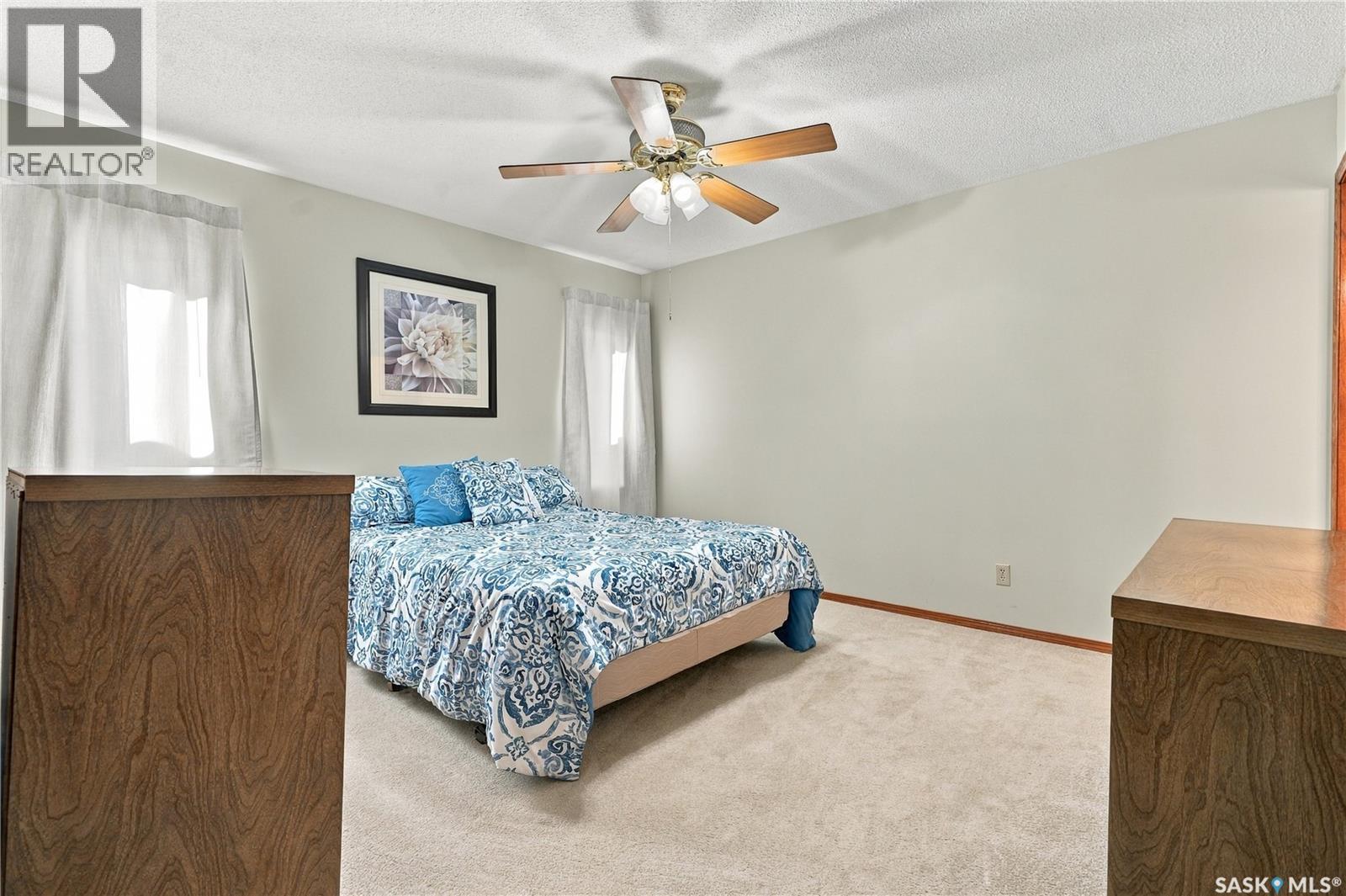 518 Bronson Crescent, Saskatoon, SK