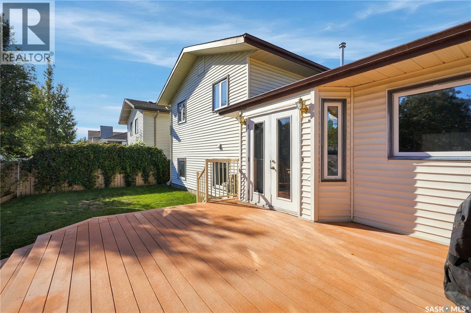 518 Bronson Crescent, Saskatoon, SK