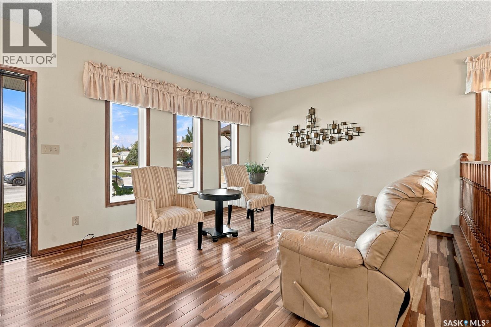 518 Bronson Crescent, Saskatoon, SK