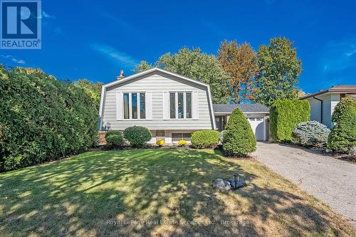 531 CUMBERLAND AVENUE  Burlington (Roseland), ON L7N 2X3
