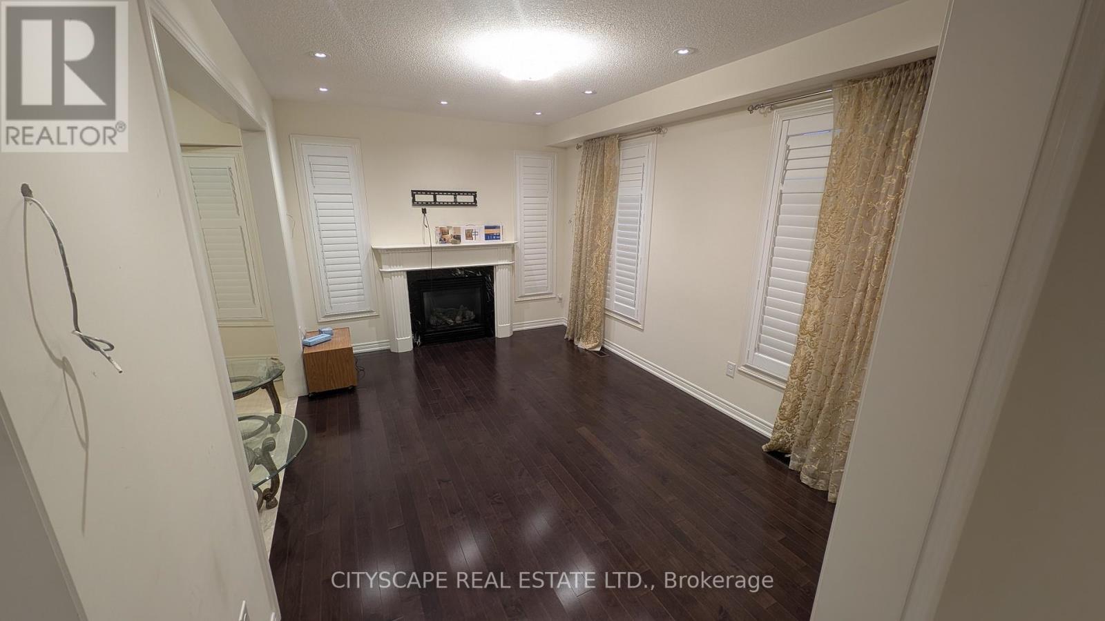 5567 Oscar Peterson Boulevard, Mississauga, ON
