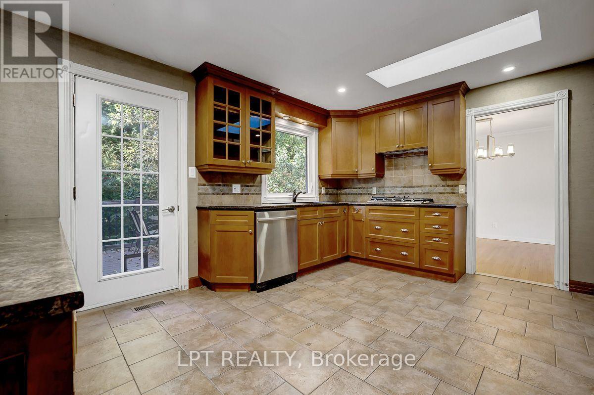 123 Dorothea Drive, Ottawa, ON