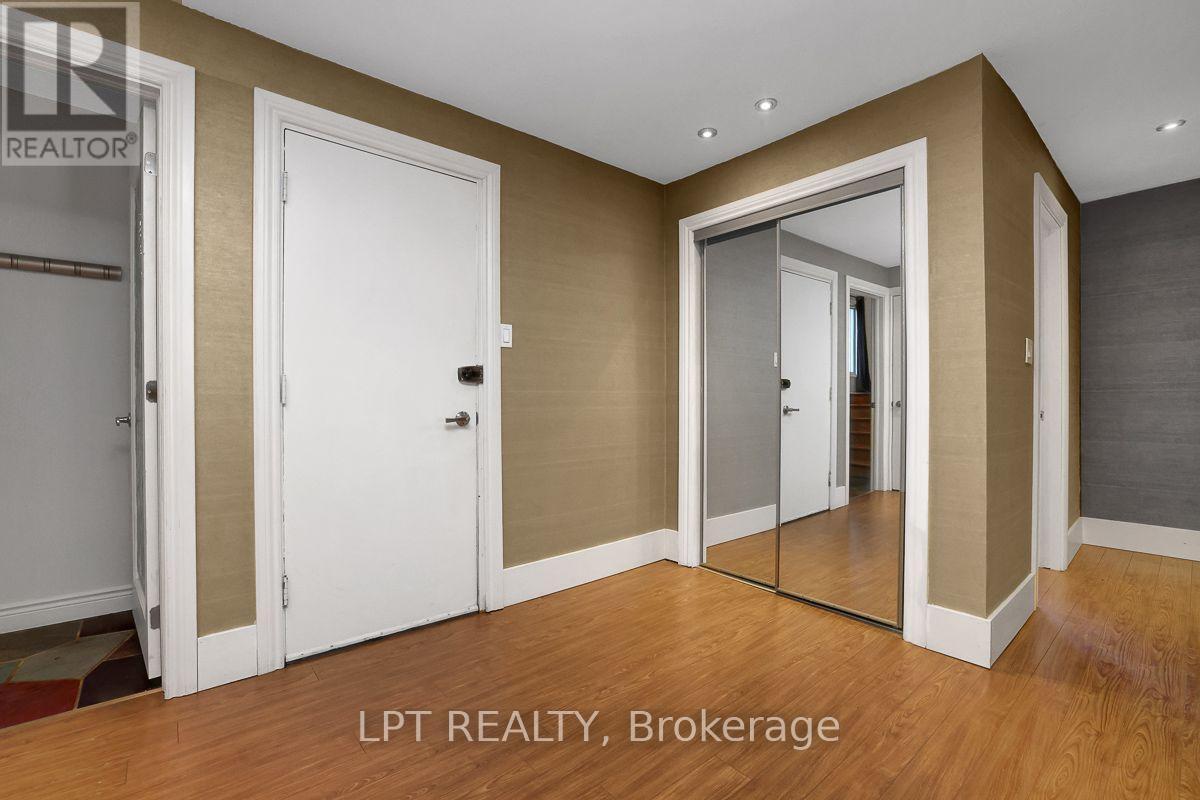 123 Dorothea Drive, Ottawa, ON