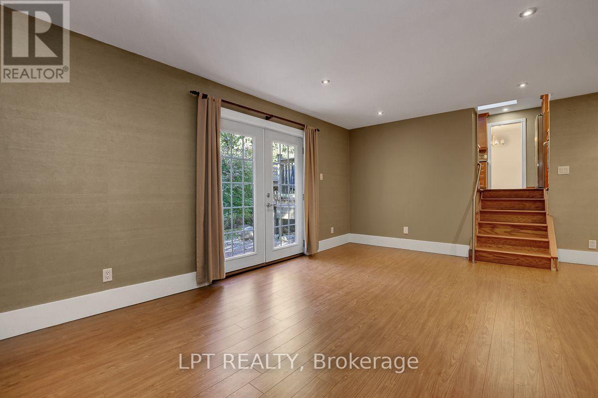 123 Dorothea Drive, Ottawa, ON