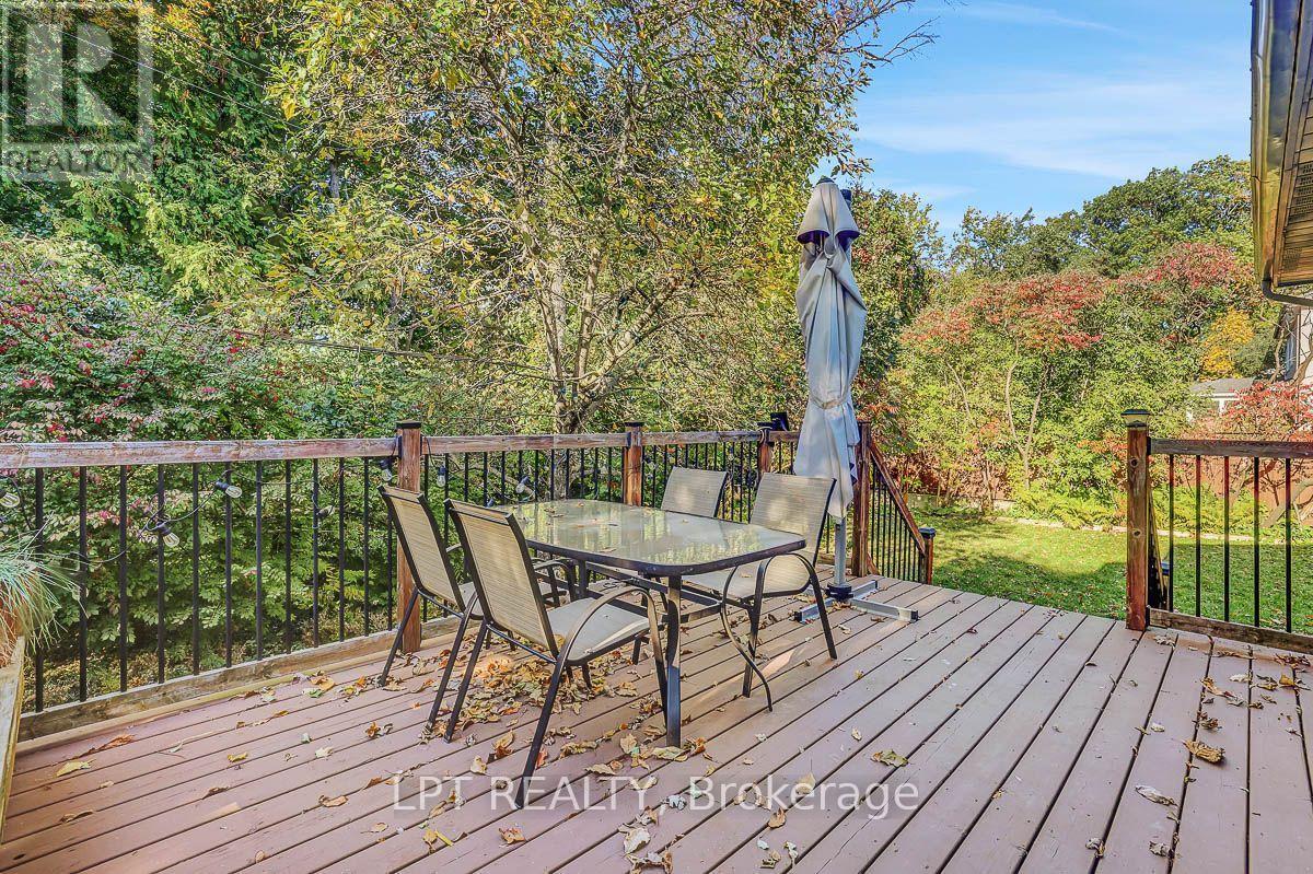 123 Dorothea Drive, Ottawa, ON
