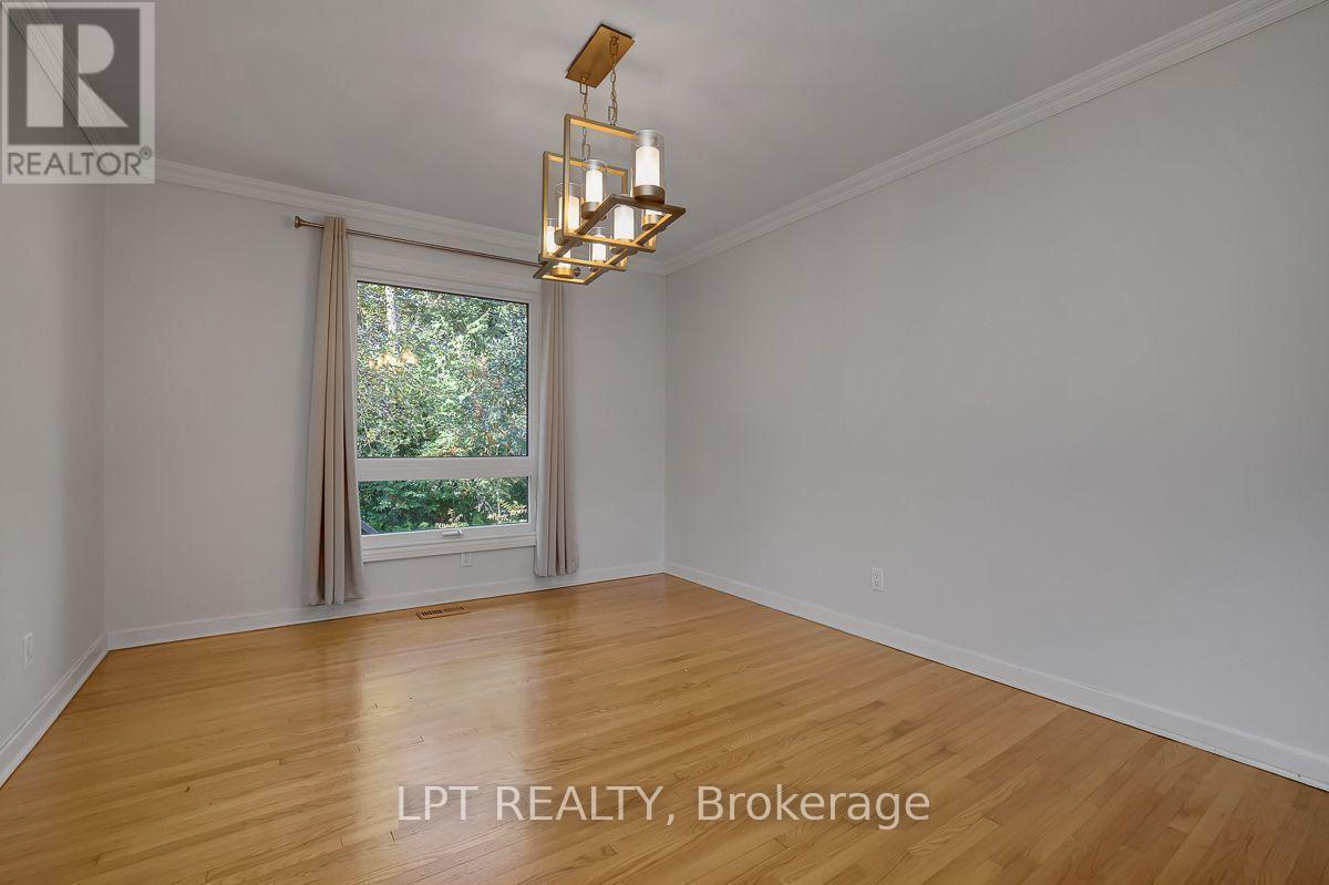 123 Dorothea Drive, Ottawa, ON