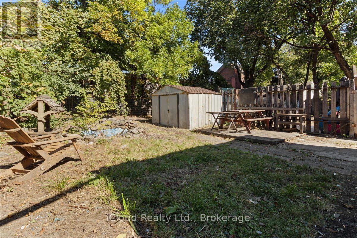 29 Biggar Avenue, Hamilton, ON