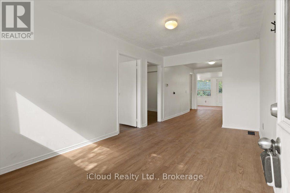 29 Biggar Avenue, Hamilton, ON