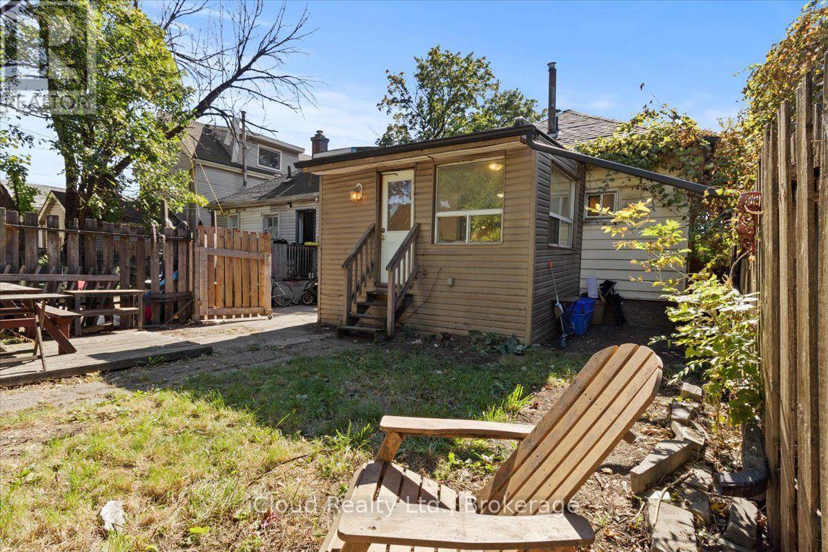 29 Biggar Avenue, Hamilton, ON