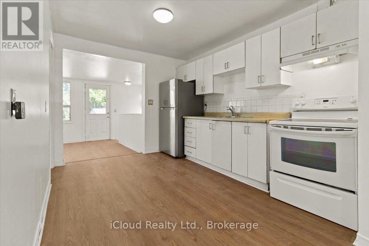 29 Biggar Avenue, Hamilton, ON