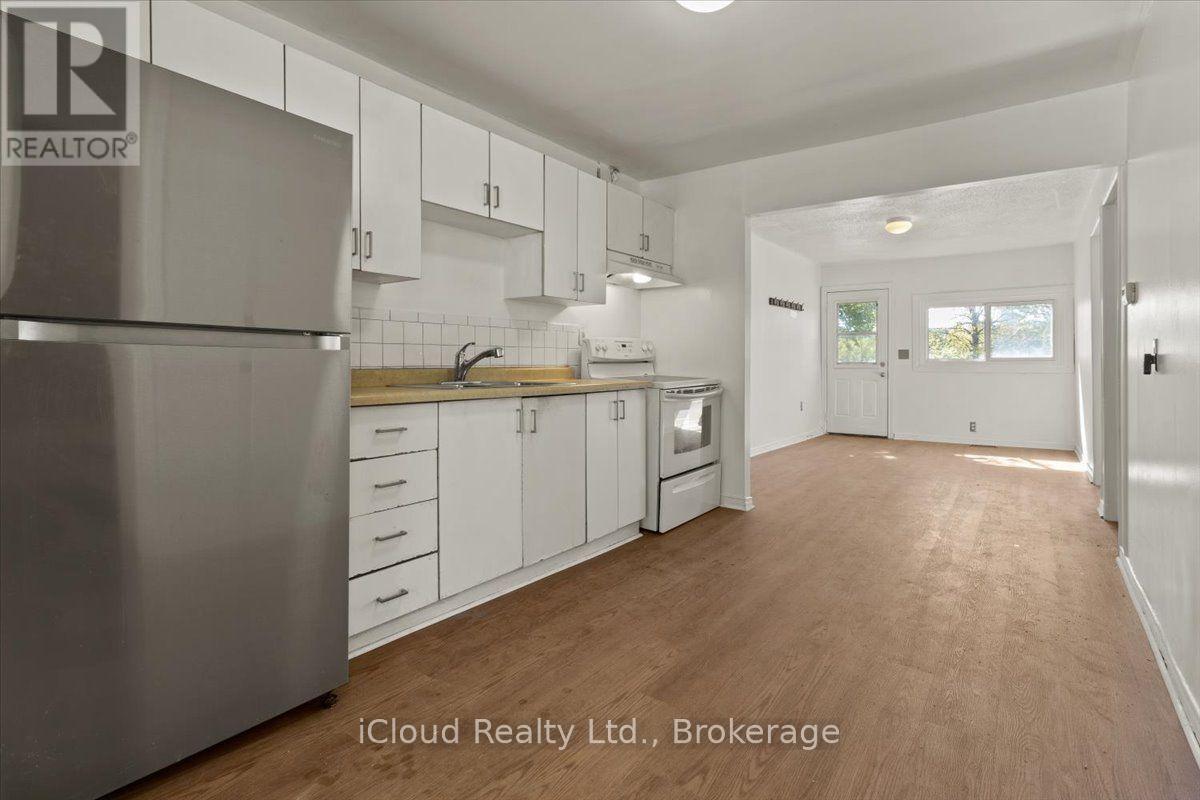 29 Biggar Avenue, Hamilton, ON