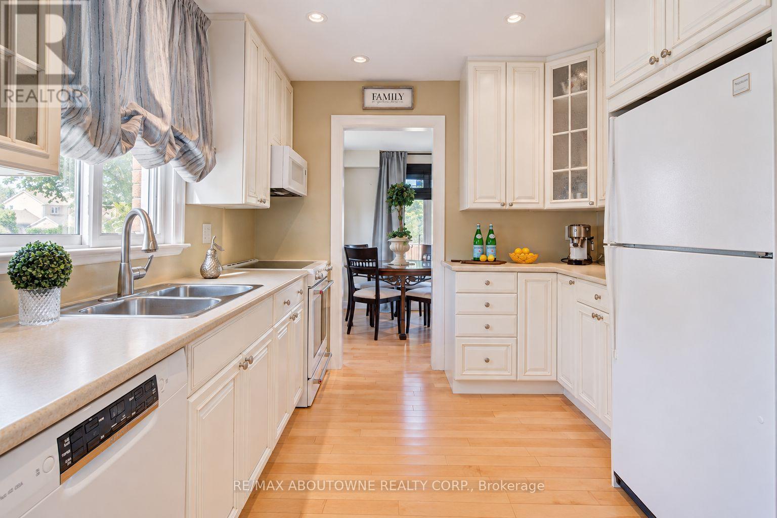 3668 Colonial Drive, Mississauga, ON