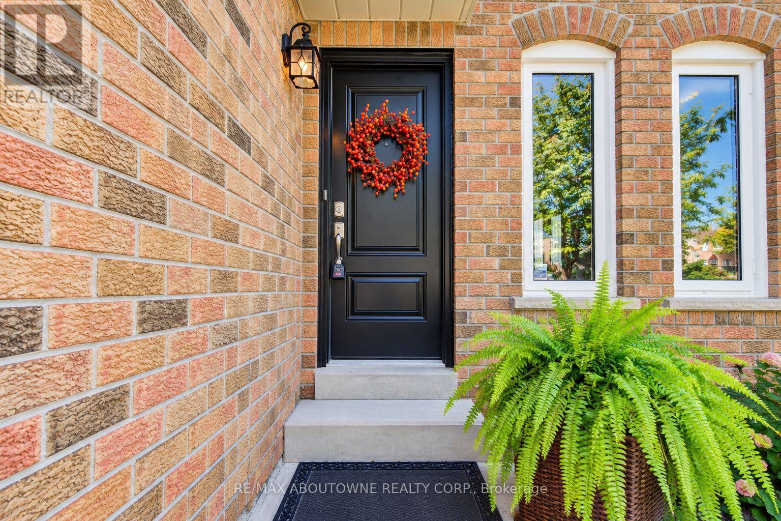 3668 Colonial Drive, Mississauga, ON