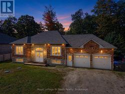 58 OLIVER DRIVE Tiny, ON L0L 2J0