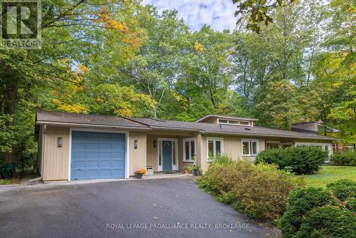 27 RIVERSIDE DRIVE  Kingston (Kingston East (Incl Cfb Kingston)), ON K7L 4V1