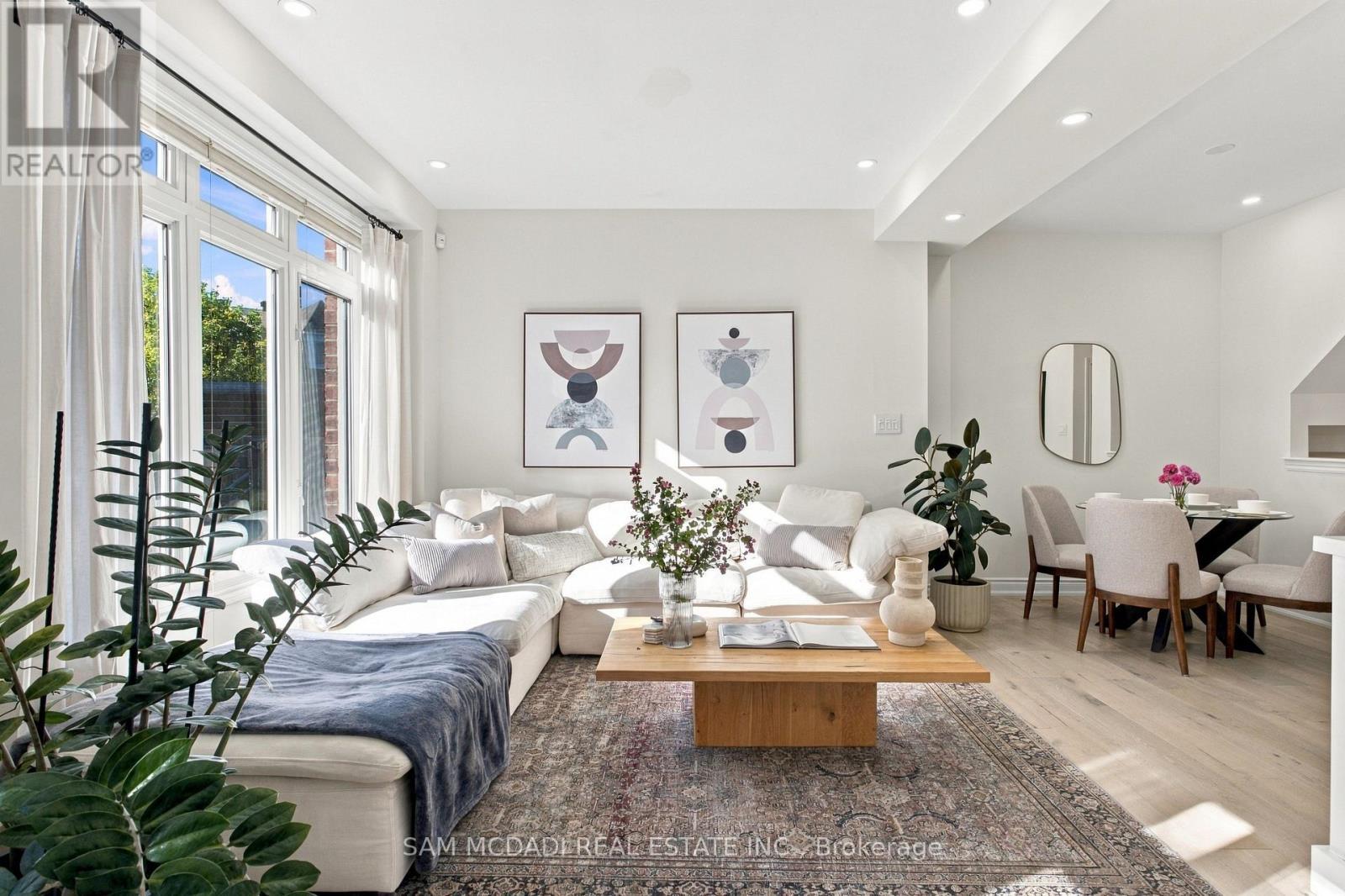 25 Premium Way, Mississauga, ON