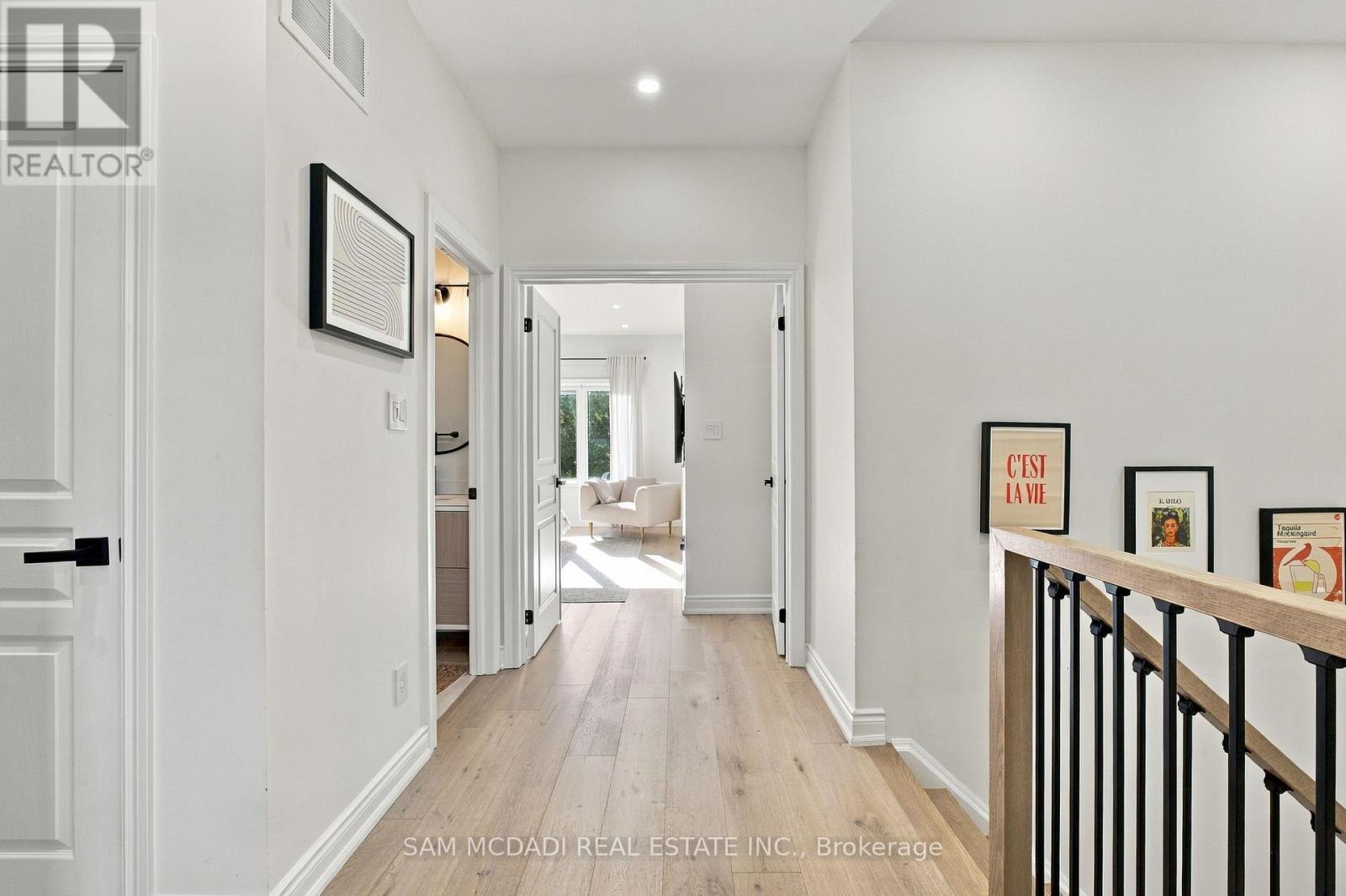 25 Premium Way, Mississauga, ON