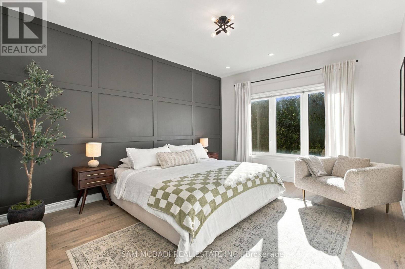25 Premium Way, Mississauga, ON