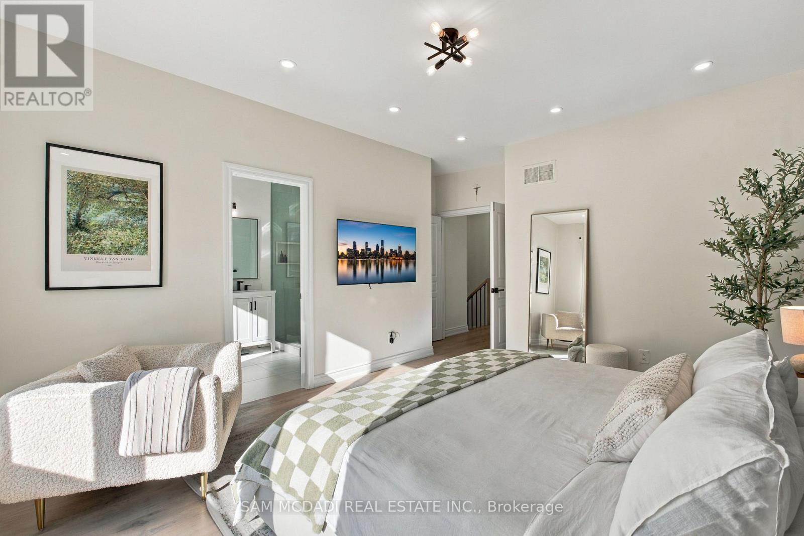 25 Premium Way, Mississauga, ON