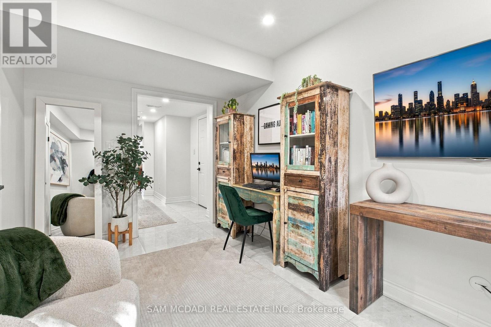 25 Premium Way, Mississauga, ON