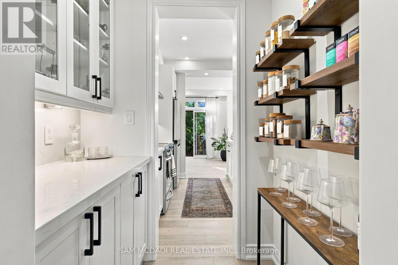 25 Premium Way, Mississauga, ON