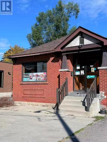 1088 Main Street W, Hamilton, ON 
