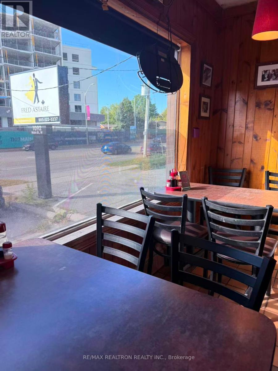 1088 Main Street W, Hamilton, ON