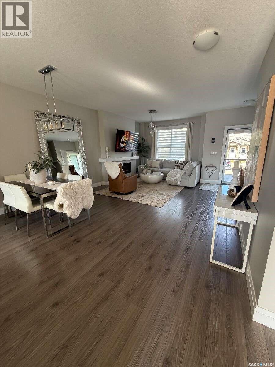 5325 Green Silverberry Drive E, Regina, SK
