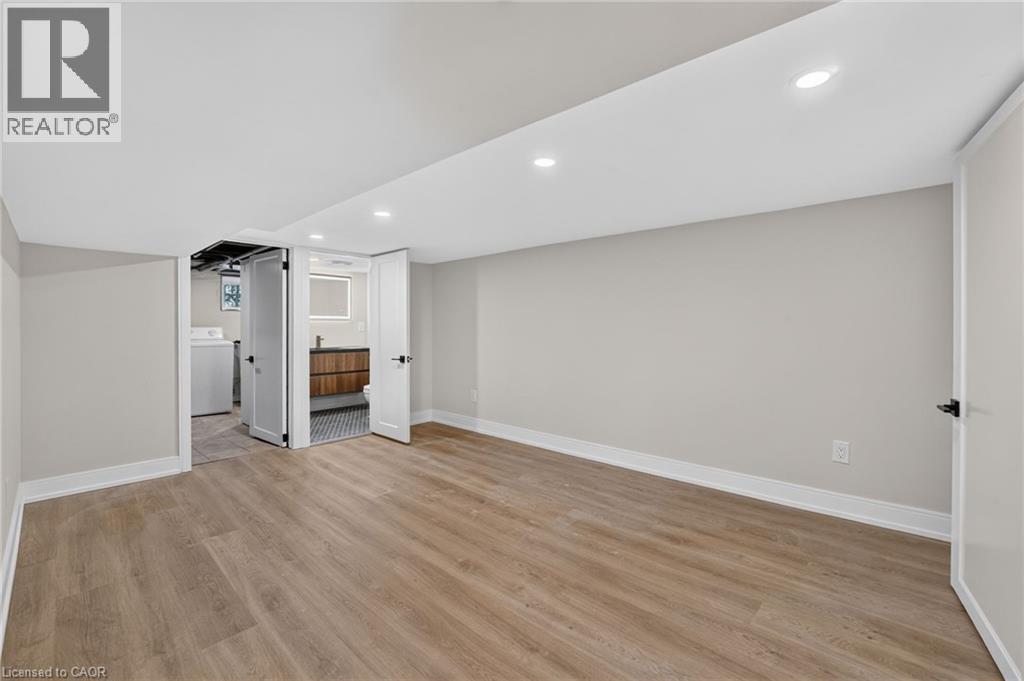 215 Paling Avenue, Hamilton, ON