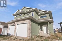 526 Kinloch COURT  Saskatoon, SK S7M 5X1