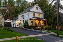 6 ELM AVENUE Pelham (Fonthill), ON L0S 1E3