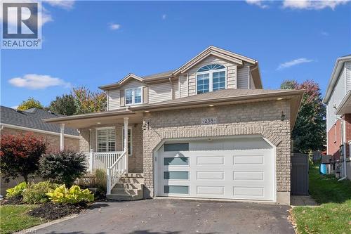 258 DEARBORN Boulevard  Waterloo, ON N2J 4Y6