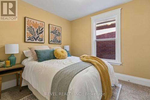 36 Holton Avenue N, Hamilton, ON 