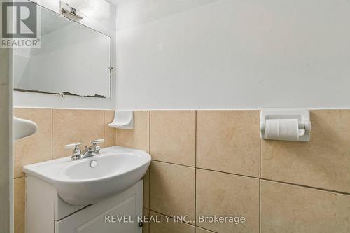 36 Holton Avenue N, Hamilton, ON 