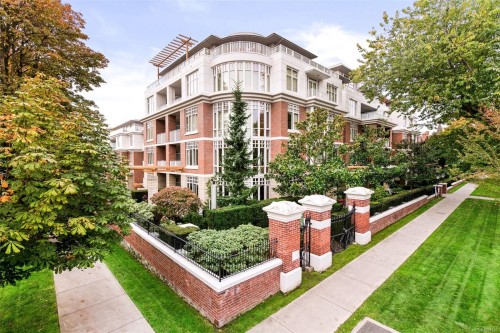 #402-999 Burdett Ave  Victoria, BC V8V 3G7