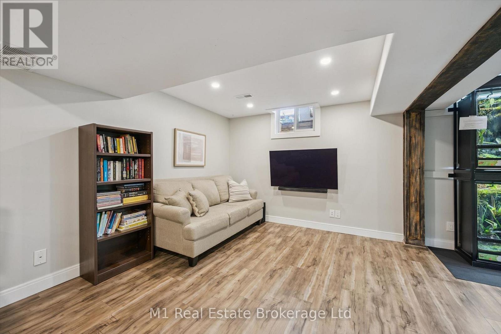 53 Johanna Drive, Cambridge, ON