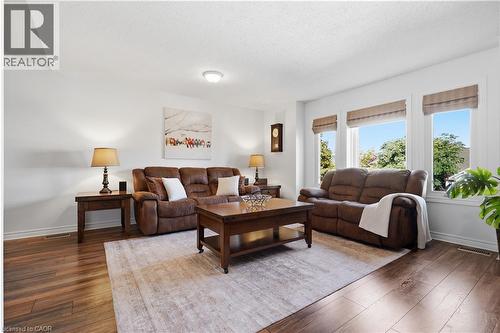104 Amanda Walk, Cambridge, ON 