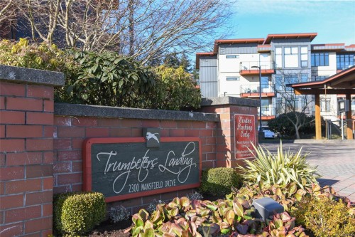 #322-2300 Mansfield Dr  Courtenay, BC V9N 3S3