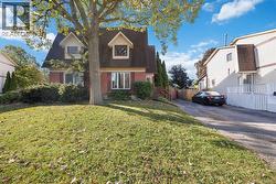 51 Maplestone AVENUE Sarnia, ON N7S 4X1