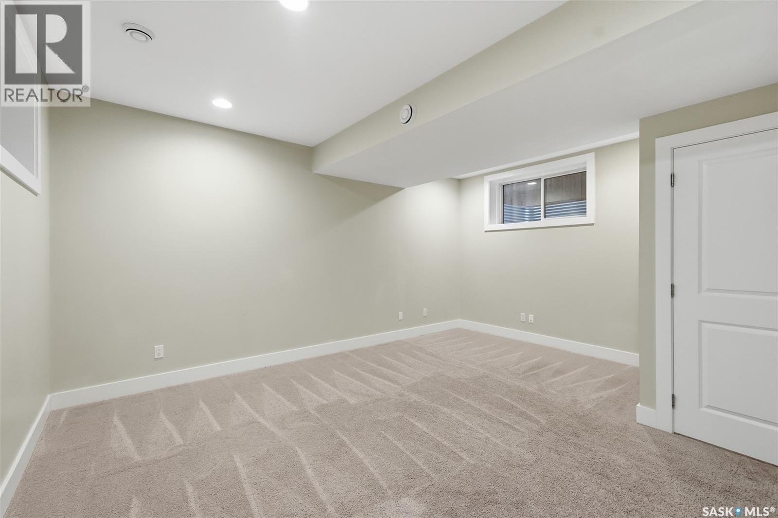 282 Eaton Crescent, Saskatoon, SK