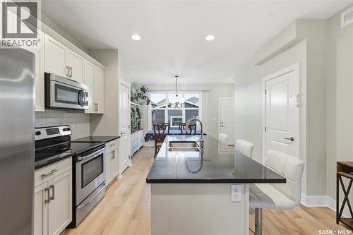 282 Eaton Crescent, Saskatoon, SK 
