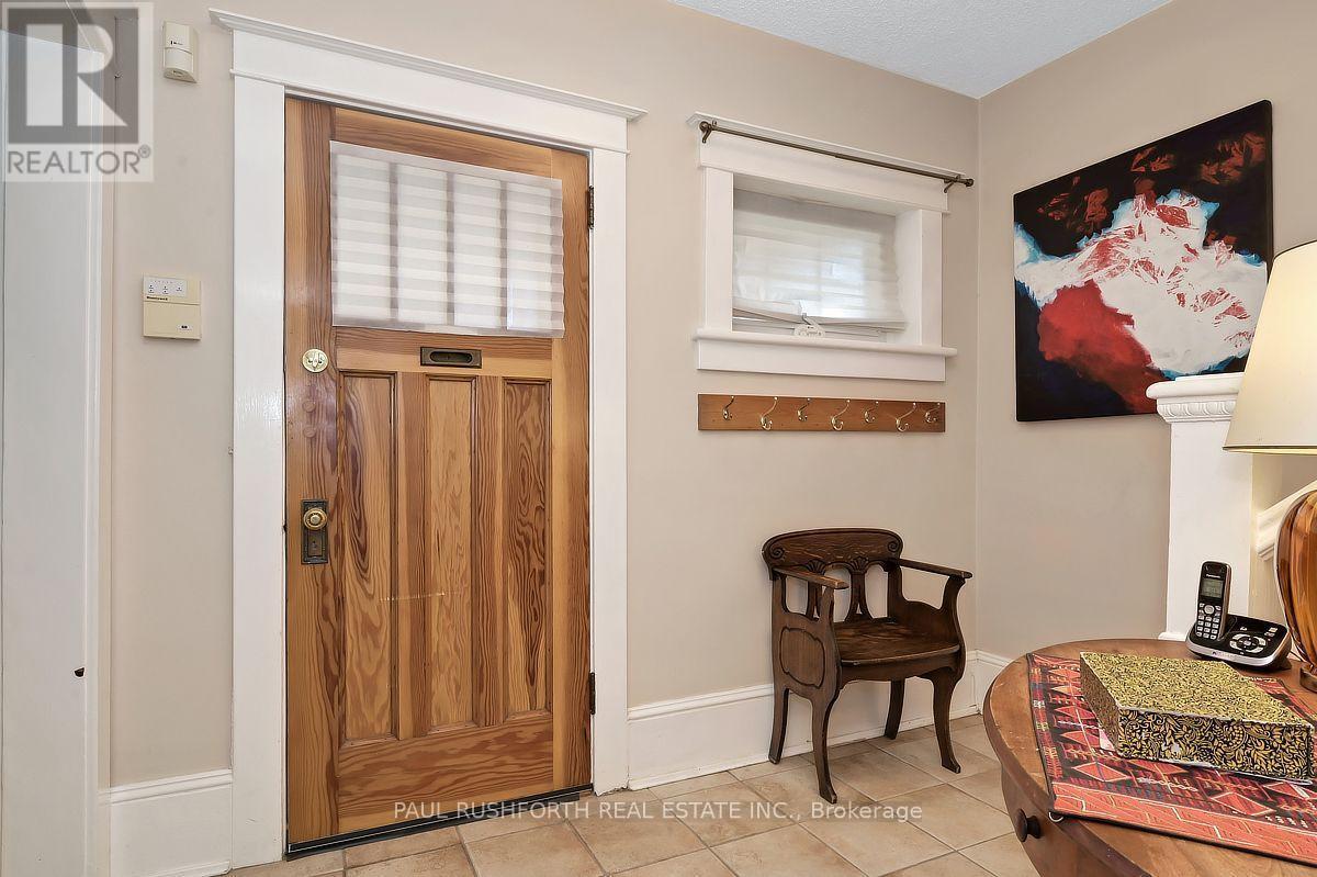 Entry - 108 Smirle Avenue, Ottawa, ON